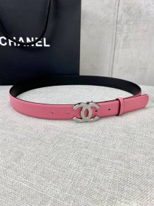 特 宽度3.0Cm Chanel 香奈儿 女士腰带皮带新款柔软的进口小牛皮金 银压砂面金属钢扣。
