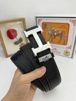 品名：爱马仕.HermèS 原单 材质：原单牛皮腰带 百分百头层牛皮腰带保证真皮，24K纯钢扣，专柜原单品质、做工精细，时尚大牌，送人自用首选 包装： 请认准如