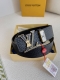 品名： Lv..路易..威登腰带皮带原单 型号：挂扣，经典纯钢材质磨胶面字母挂扣，头层牛皮，图片实物拍摄 材料：头层牛皮，挂扣系列，纯钢材质扣头，钯镀电镀工艺永