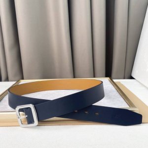 特P200。。男士Tf（汤尼.福特）牛皮。柔软细腻，百搭大方，宽3.8Cm 、 官网同步，纯铜五金，商务休闲！