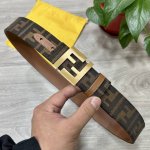 p200 fendl（芬迪）专柜同款 宽3.8Cm 原版定制布料 Ff图案布料材质 土黄色皮革内衬 单钉镀钯金属配件 时尚潮流 经典系列
