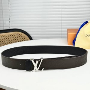 lv。商务休闲、正装均可佩戴！3.8Cm 最新款扣头，抛光扣头、双面均可佩戴