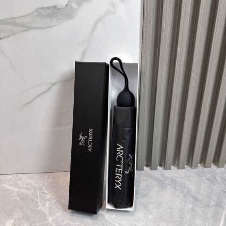 Arcteryx 始祖鸟 夏季新款 全自动折叠晴雨伞 黑色涂层防晒有效阻隔紫外线99%，Upf 50 所以能起到伞下体感降温的效果！ 有效隔热，高效防晒 一把搞 - 点击图像关闭