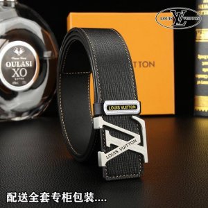 高端品質，實物拍攝 批p 配全套包裝 品牌：Lv海外原單 扣頭材質：雙色純鋼扣 帶身材質正面：38Mm寬度採用雙面進口頭層牛皮腰
