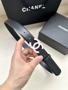 宽度3.0cm Chanel 香奈儿 进口柔软小牛皮纹路清晰五金配件金 银色 金属磨胶钢扣。