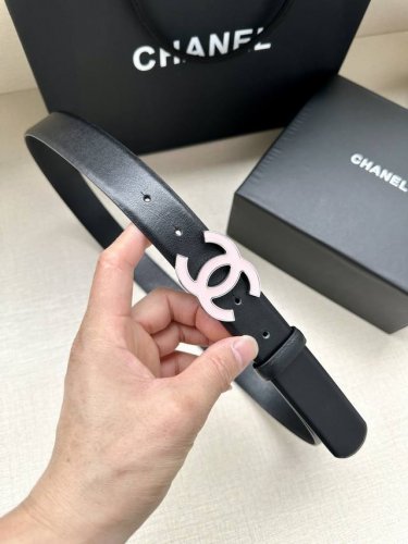 宽度3.0cm Chanel 香奈儿 进口柔软小牛皮纹路清晰五金配件金 银色 金属磨胶钢扣。