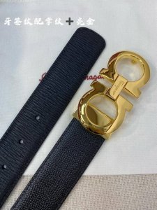 Sf3.5Cm高级定制款男士皮带 ，双面进口牛皮，自行选择搭配 真材实料 很有质感 时尚经典不失风范 可自行裁剪 ！