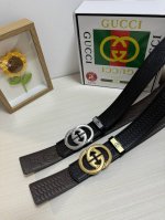 品名：古奇.Gu...Ci 原单 材质：原单牛皮腰带 专柜原单品质、做工精细，时尚大牌，送人自用首选 包装： 请认准如图专柜包装赠送打孔器手提袋专柜礼盒宽度3.