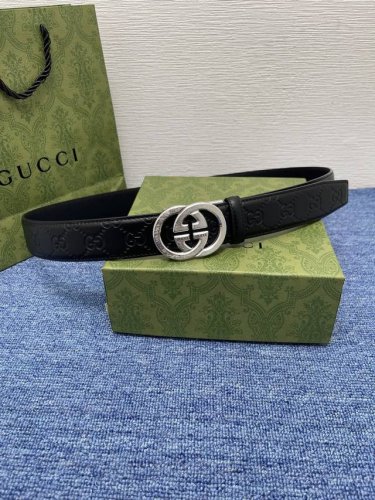 古奇 Gucci进口小牛皮，手感细腻柔软，搭配纯钢精品自动扣，男士必备！宽度：3.5Cm