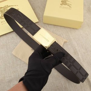特 P190 巴利宝3.4宽 内衬头层小牛皮底，搭配原单转动针扣，正反双面可用，彰显超凡品味，顶级精品 ，送礼自用更显档次，永不过时，高端大气，车线和油边近乎完