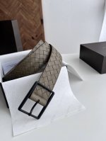 特 Bv 新款宽版男士腰带 纯手工小格子Intrecciato Piccolo编织意大利小牛皮 搭配真空枪色针扣 孔位新设计 皮带宽度4.0Cm 颜色:军绿色