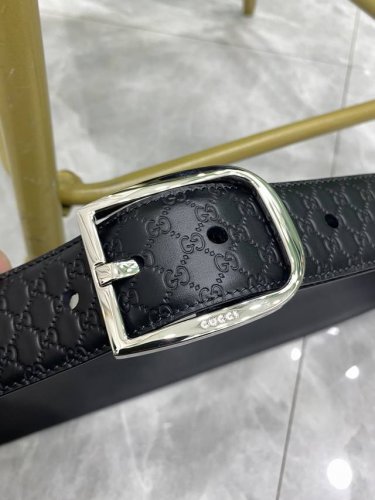 特 Gucci 古驰 进口牛皮革针扣 牛皮腰带黑色 宽4Cm 官网 得物 同款 压小花平尾 大孔款