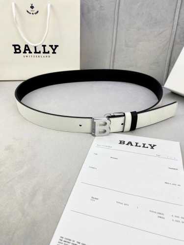 3.5Cm Bally 巴利 平纹 内衬头层小牛皮 ：配有金 银 字母扣头该皮带可调节，且能根据需要剪裁质量保证达到修身效果
