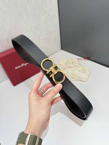 菲拉～格慕 Salvatore 、Ferragamo 是一家意大利奢侈品牌，以其高品质的皮革制品、鞋履和配饰而闻名。菲拉格慕的腰带是其经典产品之一，通常采用优质