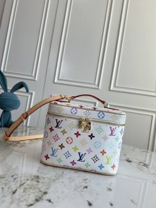 顶级原单，163C01芯片，42263黑 白彩本款 Nice Nano 化妆包出自路易威登 X 村上隆再版系列，选用缤纷 Monogram 涂层帆布塑造精巧构型