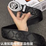 品牌：Versace.范思哲镶钻 型号：原单！请认准如图专柜包装 等级：意大利进口百分百头层牛皮，范思哲.Versace，世界著名奢侈品品牌，美人头经典之作，进