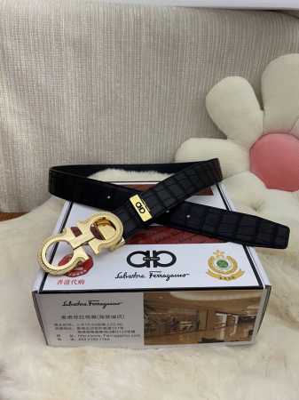 品名：菲拉格幕 原单皮带 材质：原单牛皮腰带 百分百头层牛皮腰带保证真皮，24K纯钢扣，专柜原单品质、做工精细，时尚大牌，送人自用首选 包装： 请认准如图专柜包 - 点击图像关闭