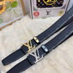 品名：Lv..路易..威登原单 材质：原单牛皮腰带 百分百头层牛皮腰带保证真皮，24K纯钢扣，专柜原单品质、做工精细，时尚大牌，送人自用首选 包