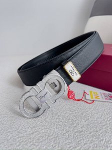 品名：Ferrgamo..菲拉格慕 腰带自动带 皮带 型号：自动扣，纯钢材质自动扣，头层牛皮，自动带身 材料：百分百头层牛皮，保证真皮。24K纯钢扣专柜同等质量
