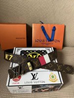 品名：Lv..路易..威登原单 材质：原单牛皮腰带 百分百头层牛皮腰带保证真皮，24K纯钢扣，专柜原单品质、做工精细，时尚大牌，送人自用首选 包