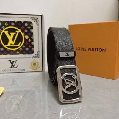品名：Lv..路易..威登原单 材质：原单牛皮腰带 百分百头层牛皮腰带保证真皮，24K纯钢扣，专柜原单品质、做工精细，时尚大牌，送人自用首选 包装： 请认准如图