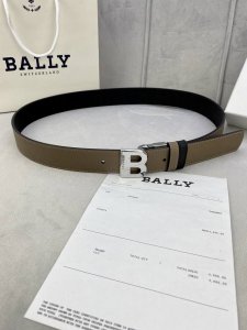 3.5Cm Bally 巴利 平纹 内衬头层小牛皮 ：配有金 银 字母扣头该皮带可调节，且能根据需要剪裁质量保证达到修身效果