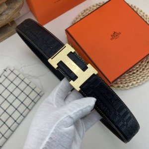 爱马仕 特种皮腰带系列 ，原厂五金精品不锈钢扣 手感柔软舒适 宽3.8Cm。