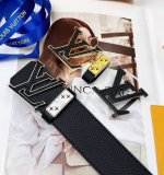 皮带：Lv..路易..威登顶级复刻. 腰带：原单品质百分百进口原厂头层牛皮，保证真皮。镂空贴皮工艺.真空电镀.永不掉色.24K纯钢扣细腻小牛皮荔枝纹路双面可用专