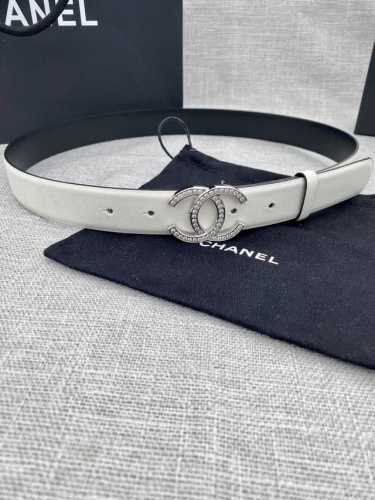 宽度3.0Cm Chanel 香奈儿 原版碰纹牛皮金 银 色镶钻钢扣。