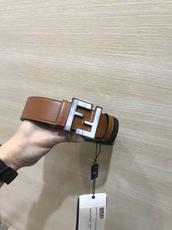 配送专柜包装 打孔针 特批 新款 Fd 宽38 Mm 支持Nfc 芯片扫描，标志造型皮带，原版亮面间色 亚克力F铆钉扣，进口原版小牛皮压花制成，镀金表面金属制品 - 点击图像关闭