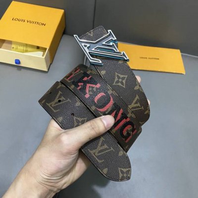 原版包裝 L0Uis Vuitt0N 經典男士原單腰帶 寬度40毫米 進口小牛皮做底絲印品牌Logo 搭配經典老花格面 配已三層精鋼五金 可雙面佩戴 適合沈穩低