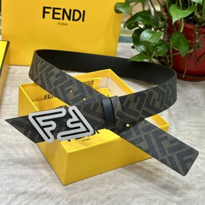 Fendi 芬迪 专柜同款 宽4.0Cm 双环正反用腰带 Ff按钉搭扣 黑色Cuoio Romano皮革材质 反面面料带有烟草黄和黑色Ff图案 黑色珐琅金属饰面