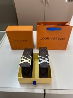 Lv路易威登 男士牛皮腰带 D-29全套包装+手提袋