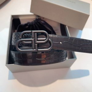 巴黎世家鳄鱼纹 新款腰带 双面意大利雾面小牛皮 搭配复古扣--宽度3.0