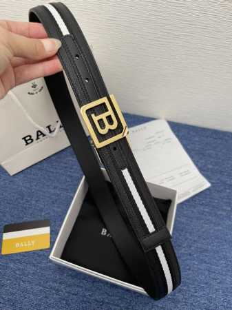 品牌 巴利 No.550117 描述 经典系列新品腰带，采用小牛皮材质，完美搭配手工车线，经典配色，可搭配商务西装或更为休闲的造型。腰带为法国尺寸，请在购买前参 - 点击图像关闭