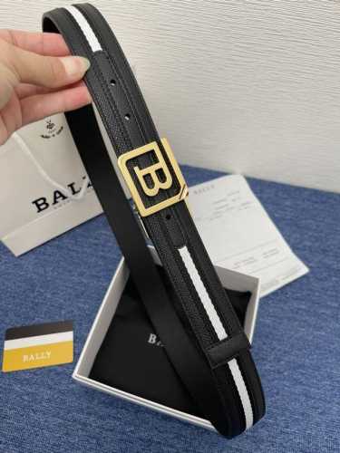 品牌 巴利 No.550117 描述 经典系列新品腰带，采用小牛皮材质，完美搭配手工车线，经典配色，可搭配商务西装或更为休闲的造型。腰带为法国尺寸，请在购买前参