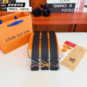 路易L驴家 寬度4.0Cm 面為原廠头层牛皮 風格效果 底為柔軟的黑色头层牛皮 經典字母精钢扣头效果 手感極佳 从买原版到开发历经数月打造而出 选料 做工细节