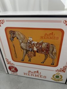 品名：爱马仕.HermèS 原单 材质：原单牛皮腰带 百分百头层牛皮腰带保证真皮，24K纯钢扣，专柜原单品质、做工精细，时尚大牌，送人自用首选 包装： 请认准如
