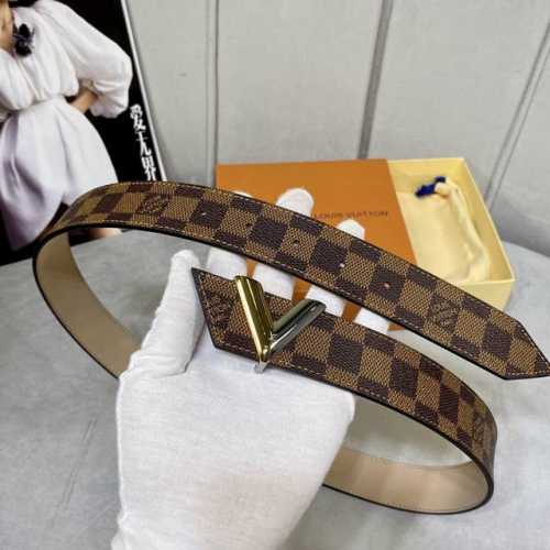 寬35Mm 男士經典頂級休閒腰帶 寬度35毫米 品牌專用帆布搭配樹膏砂底 全新開模單v字五金設計 低調奢華有內涵！