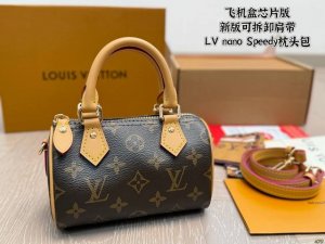 飞机盒芯片版 新版可拆卸肩带 Lv Nano Speedy枕头包 经典系列 时尚百搭 独特的艺术气息 颜值高 日常出街首选 尺寸16×10×7.5
