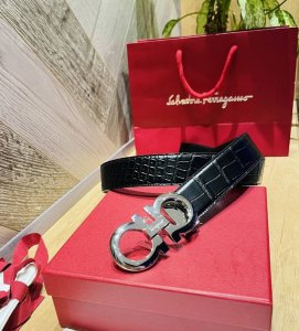 配全套包装礼盒 Ferragam精品马蹄扣，鳄鱼纹 实拍图！宽3.5Cm ,懂货的收，码数可以裁剪！