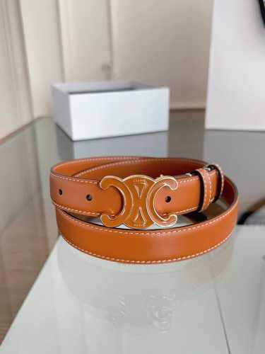 赛琳CéLine 全套包装 凯旋门Triomphe珐琅搭扣 Taurillon皮革 牛剖层革衬里 ，中腰 金色饰面 宽度：1英寸 2.5Cm 腰带 不可拆卸Tr