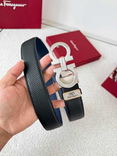 品名：菲拉格慕.Ferrgamo腰带 皮带 原单 型号：挂扣，纯铜材质经典挂扣，实物拍摄，头层牛皮 材料：百分百头层牛皮，保证真皮。纯铜材质，真空电镀永不掉色，