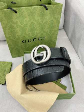 特 Gucci 海外专柜最新款同步更新，进口原厂头层牛皮，最新设计采用白线点缀，使得整体更加时尚百搭款式，宽度4.0Cm - 点击图像关闭
