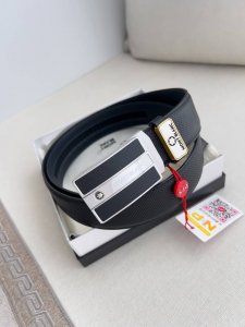 品名：万宝龙.Montblanc原单 腰带 自动皮带 型号：自动带，原版新款纯钢材质自动扣，双面头层牛皮实物拍摄， 材料：百分百头层牛皮，保证真皮。专柜同等质量