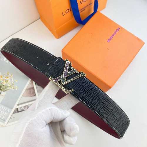 特 Lv 特种皮腰带系列 ，原厂五金精品不锈钢扣，手感柔软舒适 宽3.8Cm。