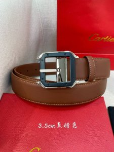 特 卡地亚针扣式皮带，Cartier标志。黑色与棕色牛皮双面皮带，浮雕“Cartier”标志。尺寸：宽35毫米 可调节