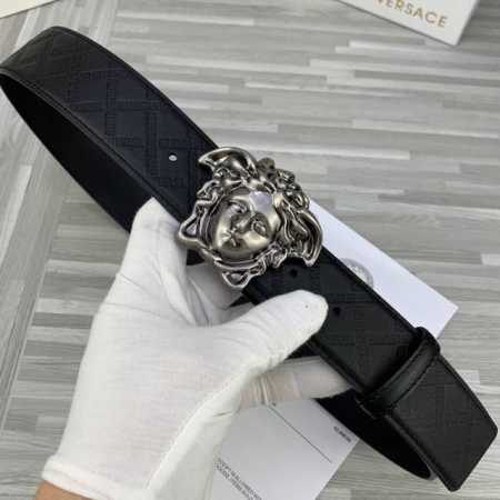 特P170 宽度4.0Cm Versace（范思哲）经典蛇妖美杜莎复古人头搭配希腊复古回纹压花带身/双面头层、采用精挑细选进口顶级牛皮。 - 点击图像关闭