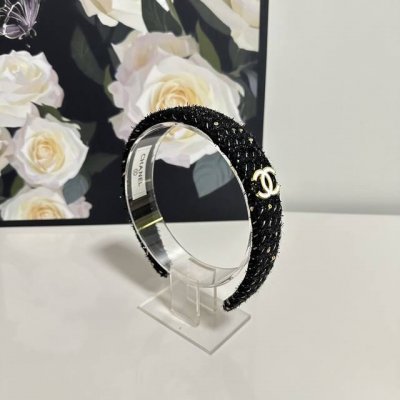 特 配专柜包装 Chanel 香奈儿 最新发箍 小仙女快入手 特殊材质 不嘞头 可盐可甜～