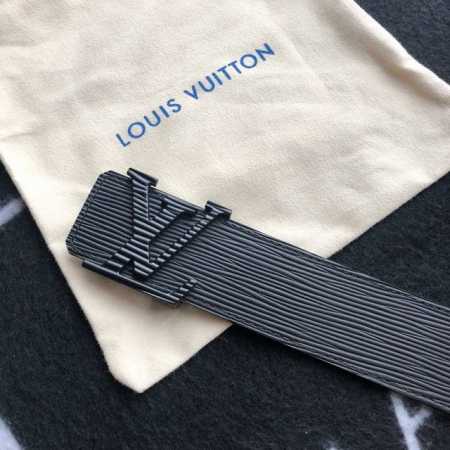 皮带：Lv..路易..威登顶级复刻. 腰带：原单品质百分百头层牛皮，保证真皮。真空电镀.永不掉色.24K纯钢扣头层牛皮，水波纹系列，永恒经典款专柜同等质量， 送 - 点击图像关闭